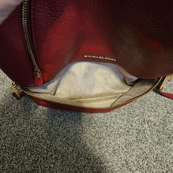 Back pack - Picture 4 of 4